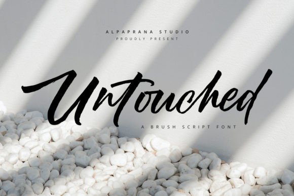 Untouched: A Script Font That Breathes With Your Words